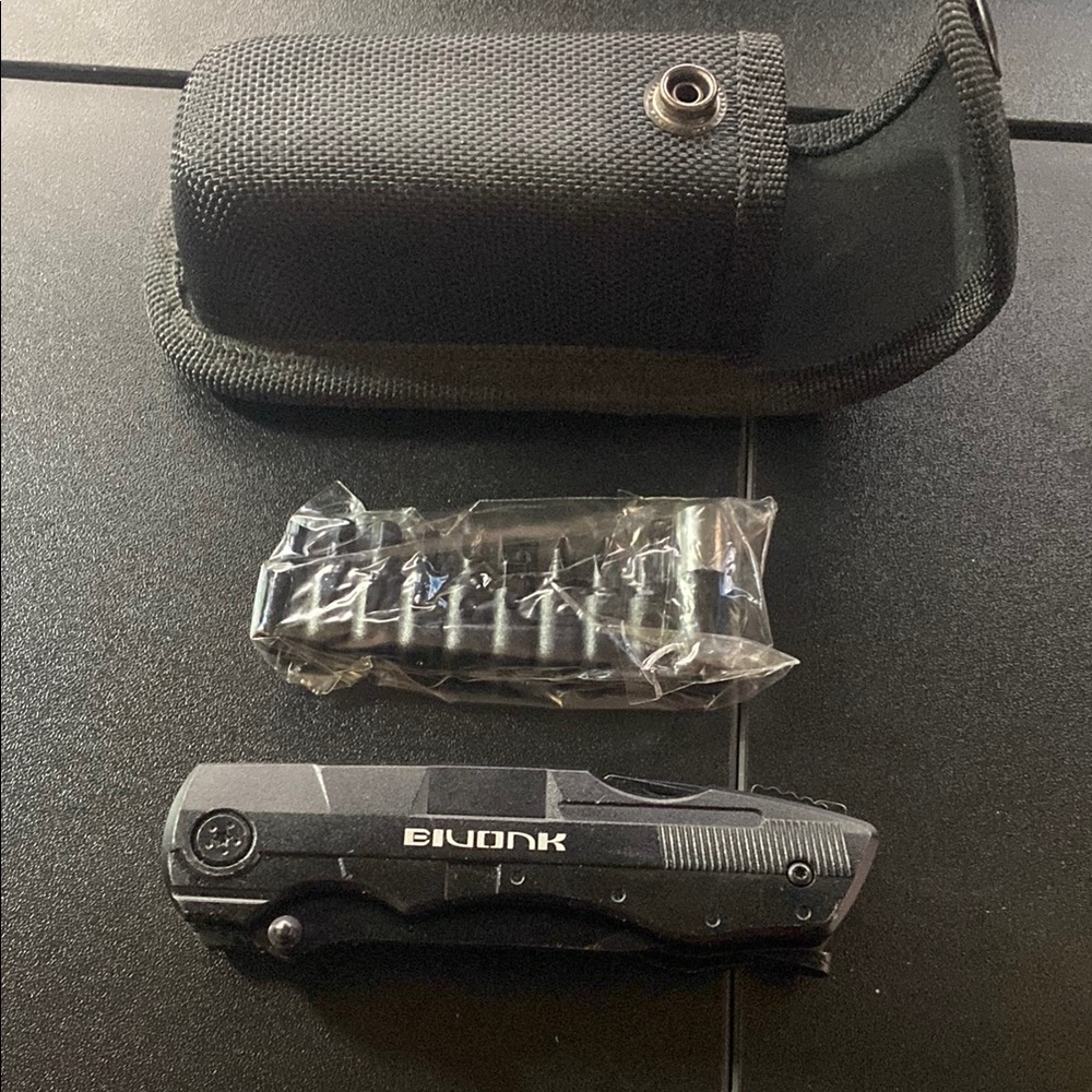 Biuonk Black Multi-Tool with Case